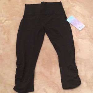 High waisted ivvivva black leggings